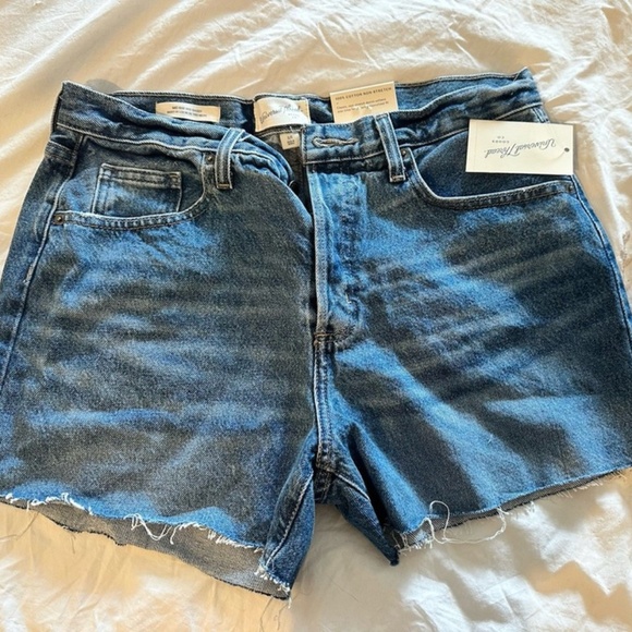 Universal Threads “ Vintage Midi Shorts” - Picture 1 of 4